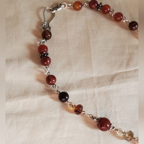 Handmade Agate and crystal necklace with dangling beads - Picture 10 of 14